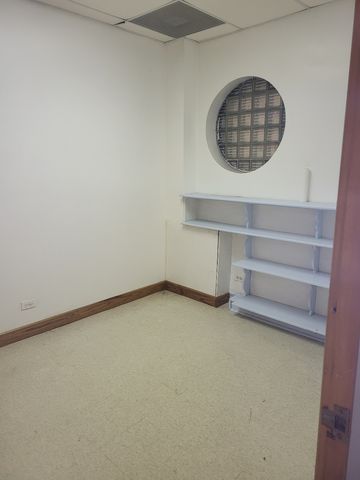 6235 S Kedzie Avenue, Chicago, IL 60629