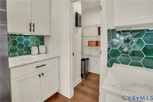 4042 Cambrian Cir, Midlothian, VA 23112