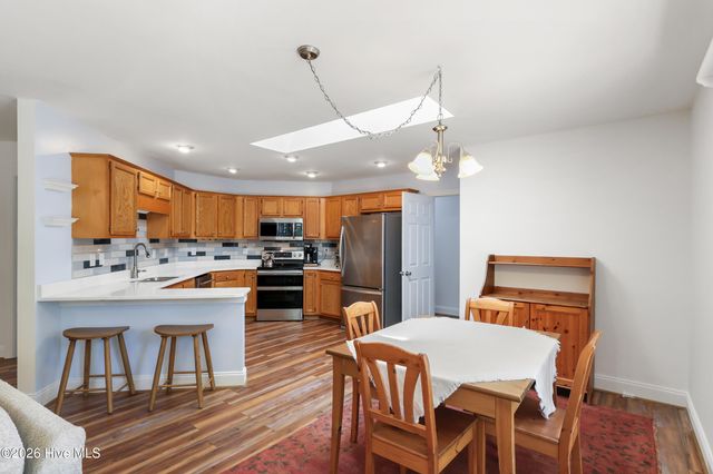 215 Oakmont Drive, Hampstead, NC 28443