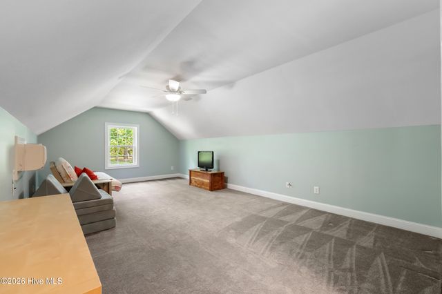 215 Oakmont Drive, Hampstead, NC 28443
