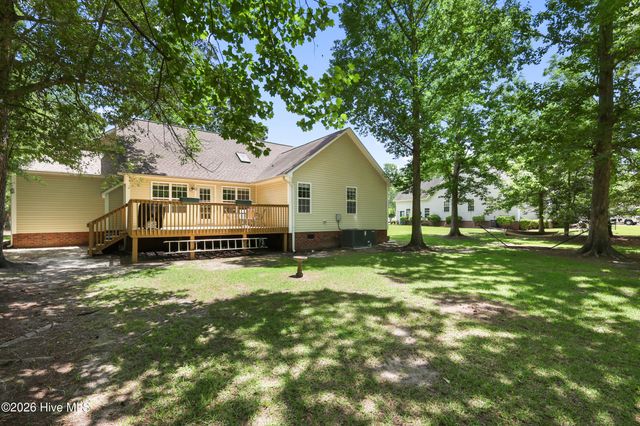 215 Oakmont Drive, Hampstead, NC 28443