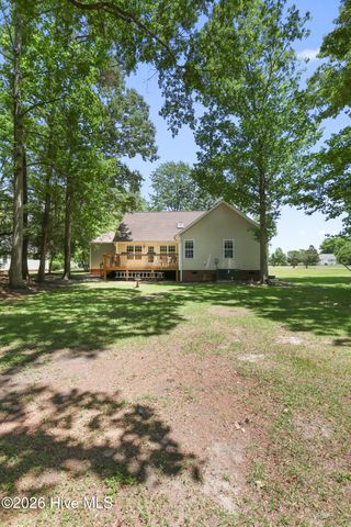 215 Oakmont Drive, Hampstead, NC 28443