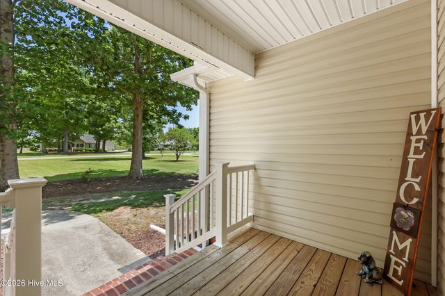 215 Oakmont Drive, Hampstead, NC 28443