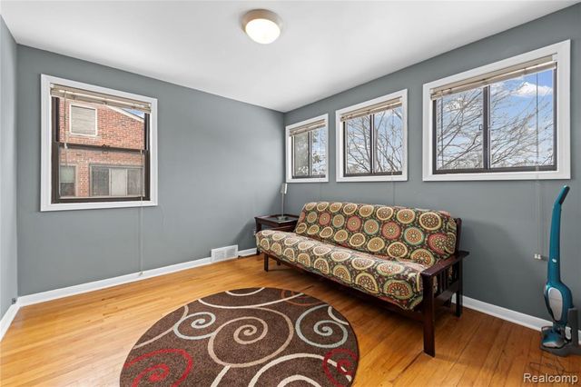 25777 Woodward Avenue 204, Royal Oak, MI 48067