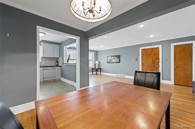 25777 Woodward Avenue 204, Royal Oak, MI 48067