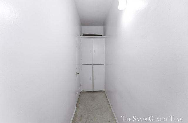 810 W Southern Avenue, Muskegon, MI 49441