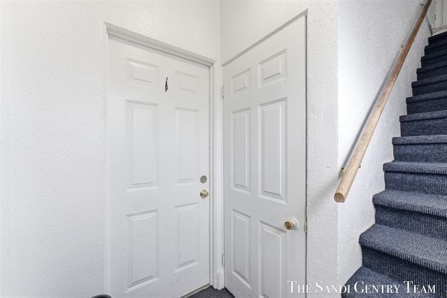 810 W Southern Avenue, Muskegon, MI 49441