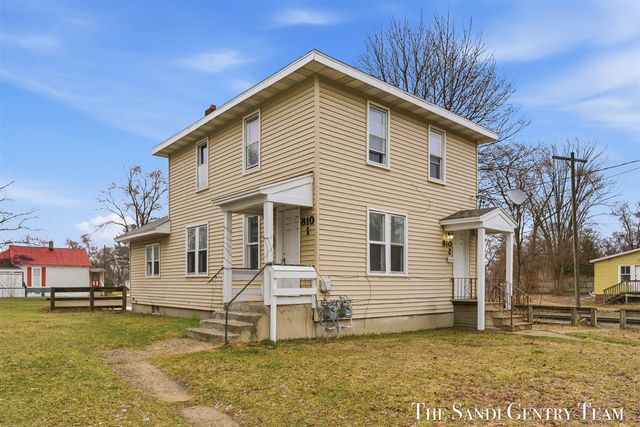 810 W Southern Avenue, Muskegon, MI 49441