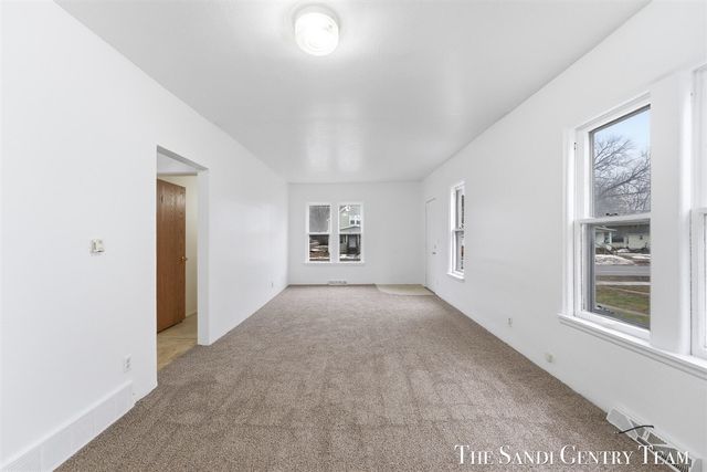 810 W Southern Avenue, Muskegon, MI 49441