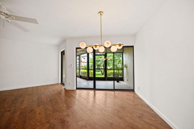 5701 Camino Del Sol 104, Boca Raton, FL 33433