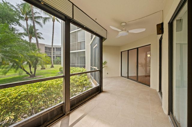 5701 Camino Del Sol 104, Boca Raton, FL 33433