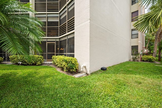 5701 Camino Del Sol 104, Boca Raton, FL 33433