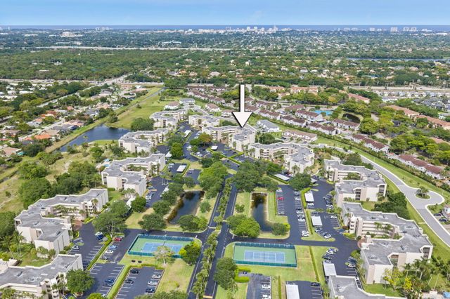 5701 Camino Del Sol 104, Boca Raton, FL 33433