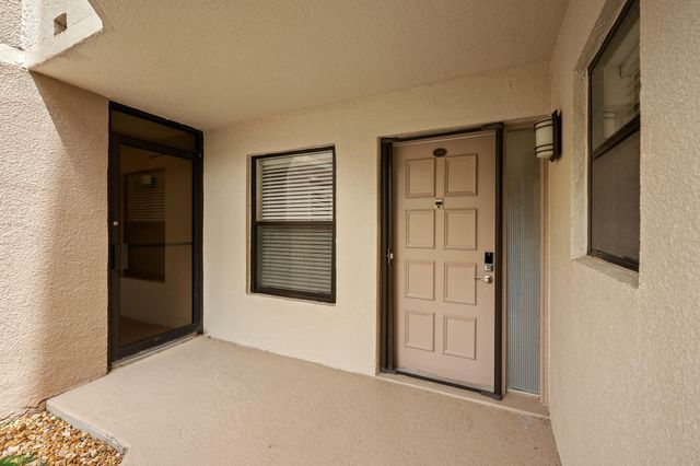 5701 Camino Del Sol 104, Boca Raton, FL 33433
