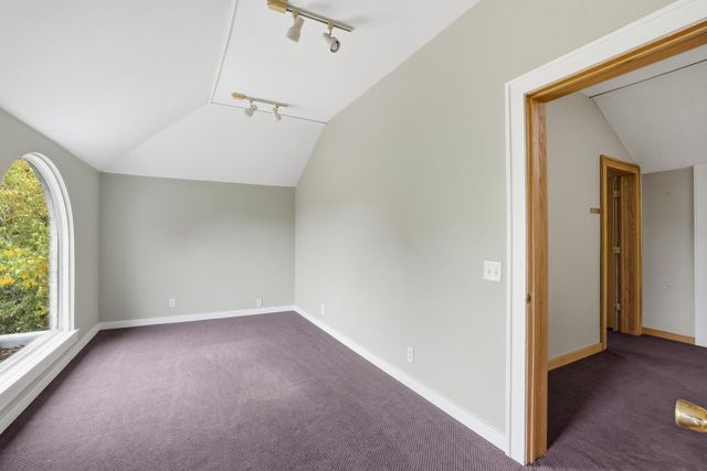 233 Groveland Avenue, Minneapolis, MN 55403