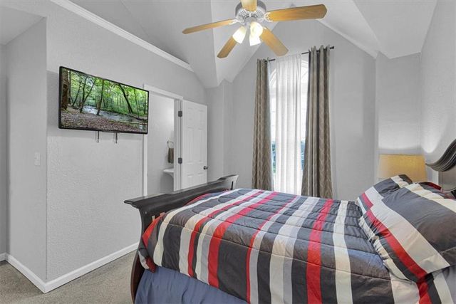 20934 Cottonwood Circle, Spring Hill, KS 66083