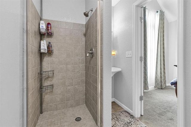 20934 Cottonwood Circle, Spring Hill, KS 66083