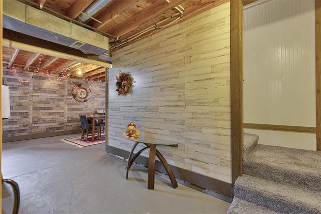 20934 Cottonwood Circle, Spring Hill, KS 66083