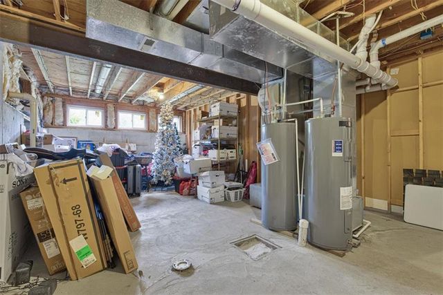 20934 Cottonwood Circle, Spring Hill, KS 66083