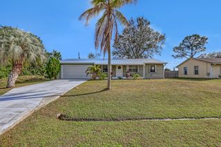 1925 SW Idaho Lane, Port St Lucie, FL 34984