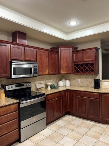608 E 13th ST, Georgetown, TX 78626