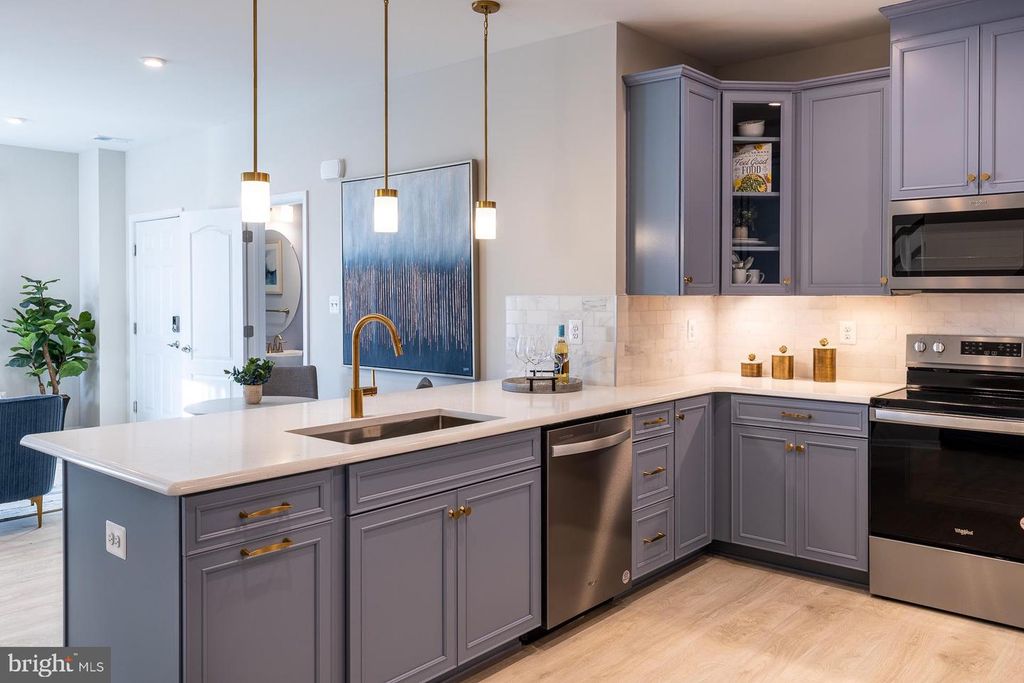 Image 3 of property listing at 95 CENTRAL AVE, Gaithersburg, MD 20877