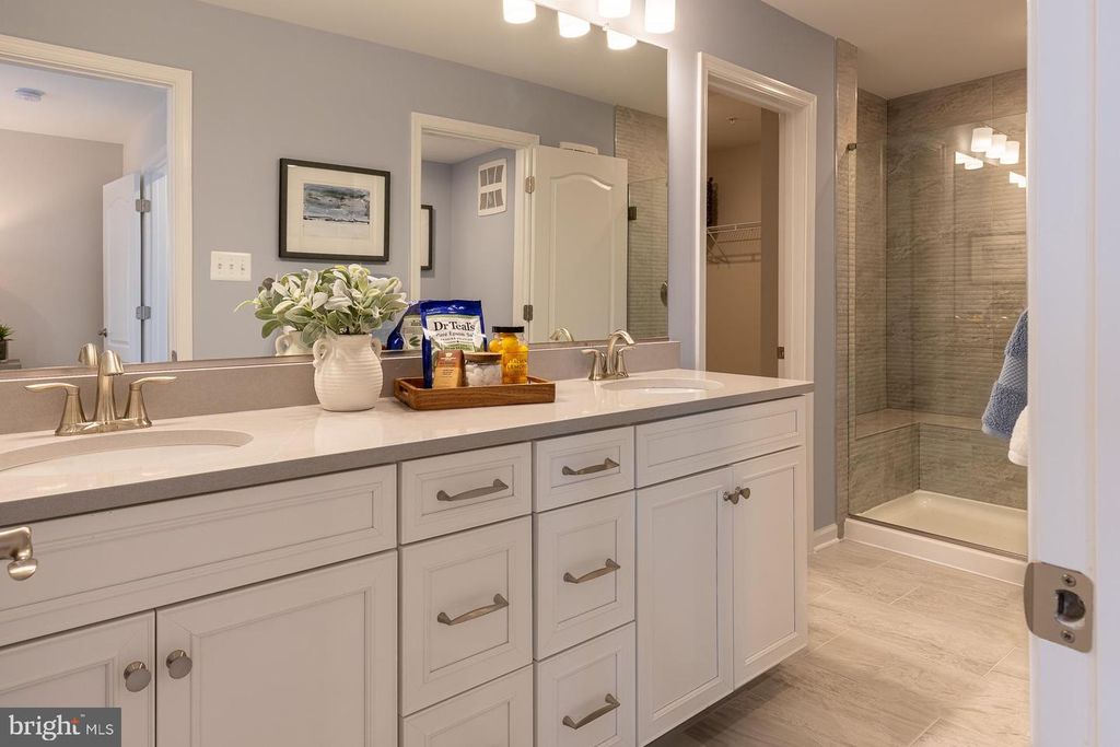 Image 6 of property listing at 95 CENTRAL AVE, Gaithersburg, MD 20877