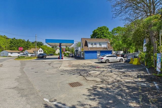 204 Marion Rd, Wareham, MA 02571