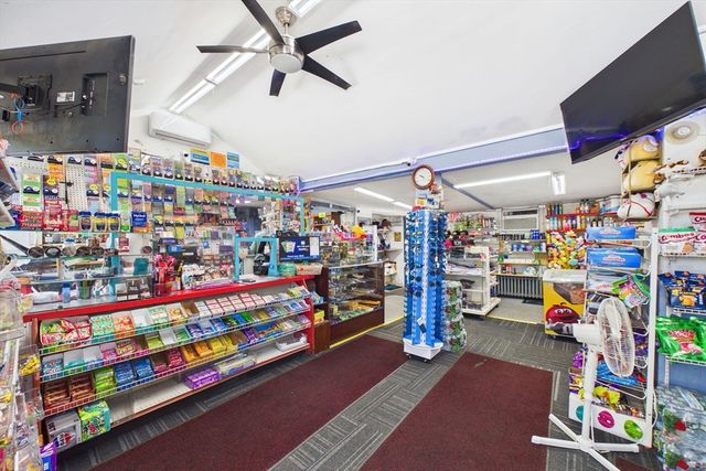 204 Marion Rd, Wareham, MA 02571