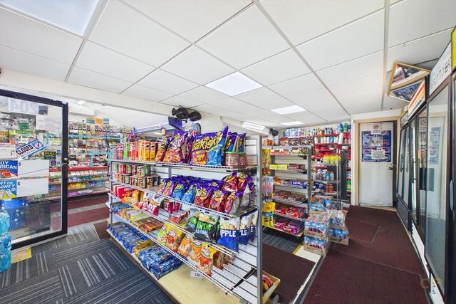 204 Marion Rd, Wareham, MA 02571