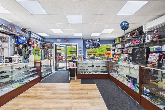 204 Marion Rd, Wareham, MA 02571