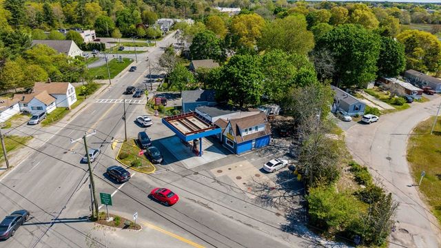 204 Marion Rd, Wareham, MA 02571