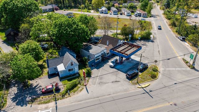 204 Marion Rd, Wareham, MA 02571