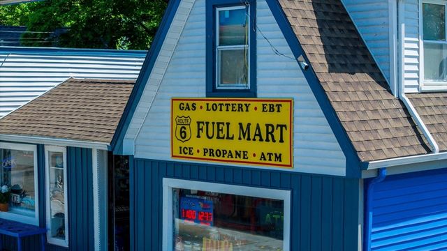 204 Marion Rd, Wareham, MA 02571