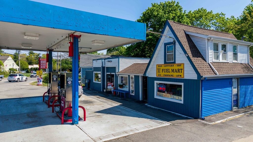 204 Marion Rd, Wareham, MA 02571