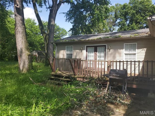 768 Leon Street, Cahokia, IL 62206