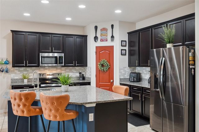 637 BAY BRIDGE CIRCLE, Apopka, FL 32703
