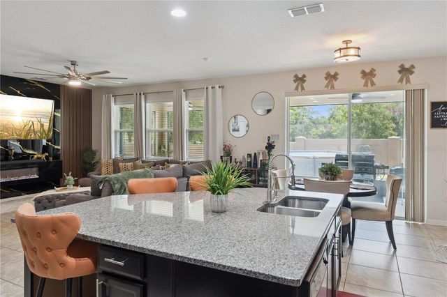 637 BAY BRIDGE CIRCLE, Apopka, FL 32703
