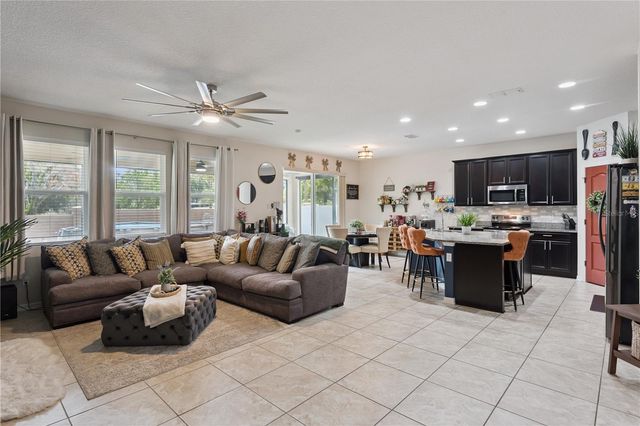 637 BAY BRIDGE CIRCLE, Apopka, FL 32703