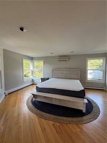 7 SpringCove Road, Narragansett, RI 02882