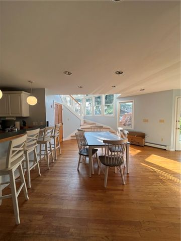 7 SpringCove Road, Narragansett, RI 02882