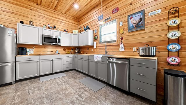 1644 Ranger Drive, Cross, SC 29436