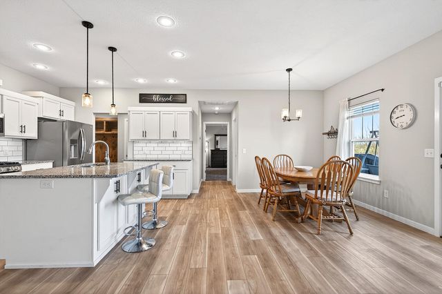 2781 E Bradford Street, Republic, MO 65738