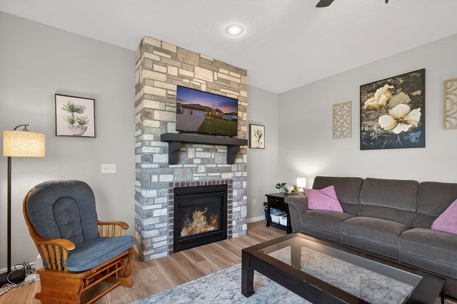 2781 E Bradford Street, Republic, MO 65738