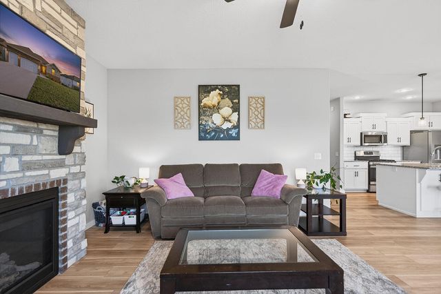 2781 E Bradford Street, Republic, MO 65738