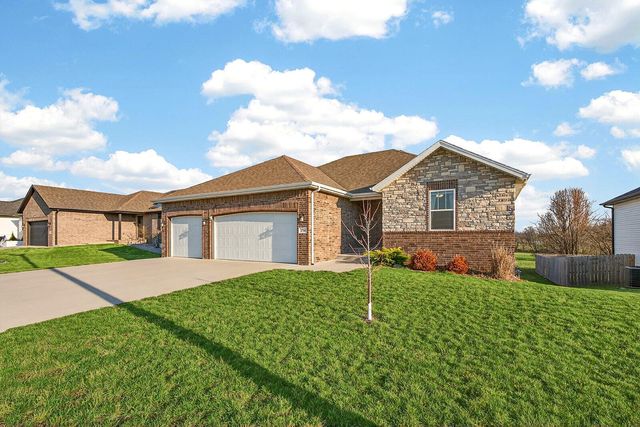 2781 E Bradford Street, Republic, MO 65738