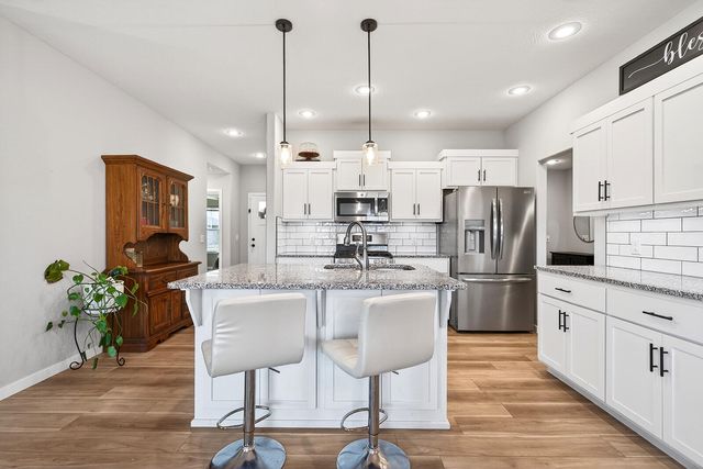 2781 E Bradford Street, Republic, MO 65738