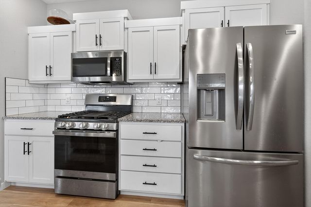 2781 E Bradford Street, Republic, MO 65738