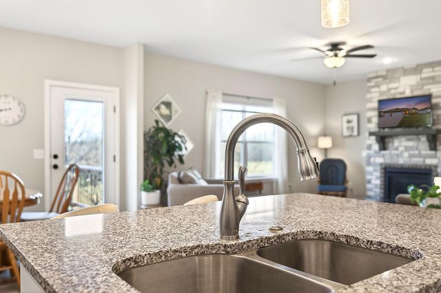 2781 E Bradford Street, Republic, MO 65738