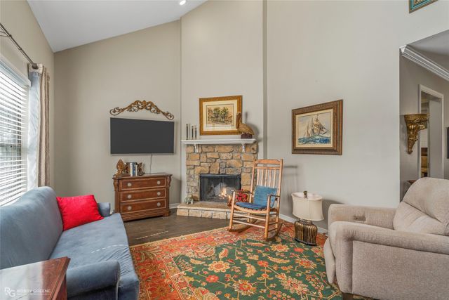 11 Chimney Stone Way, Shreveport, LA 71115